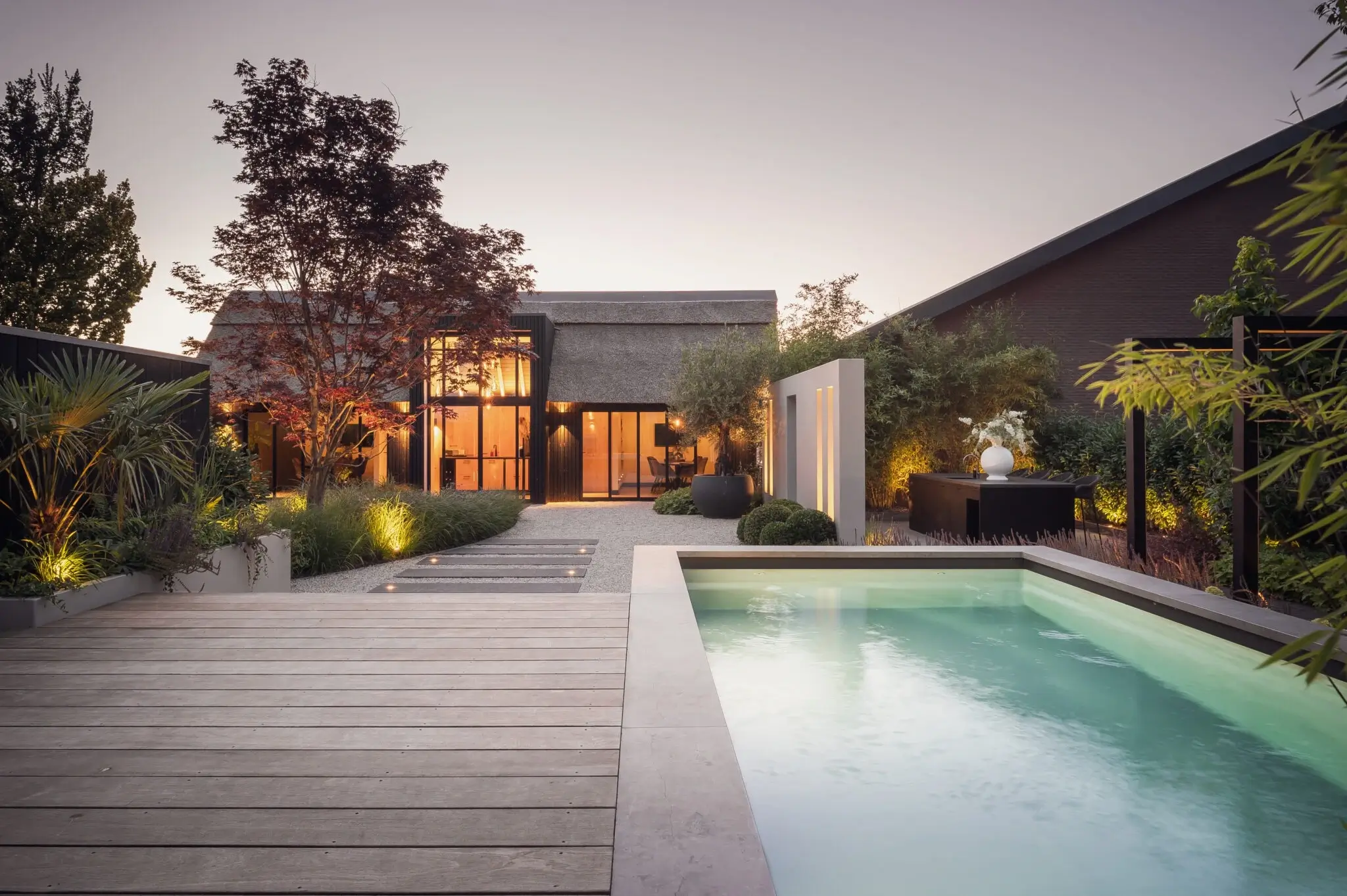 beautiful-house-with-pool